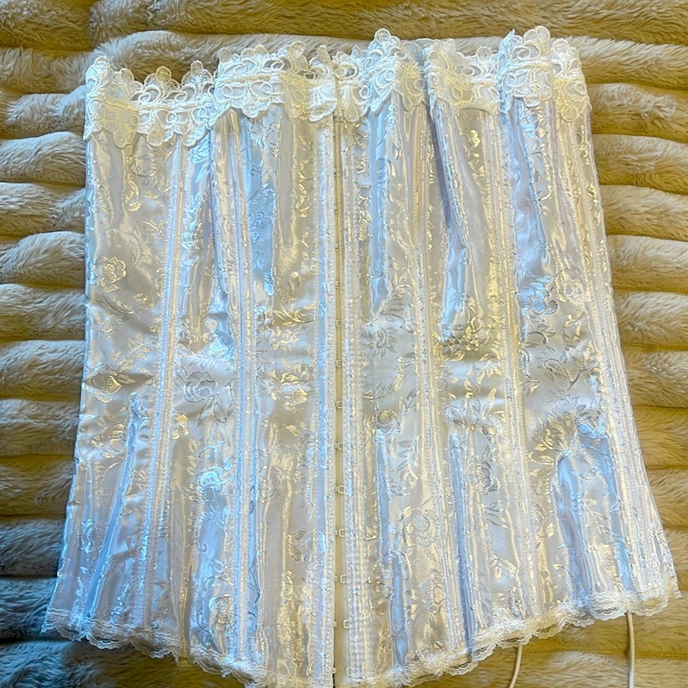 White corset size 34